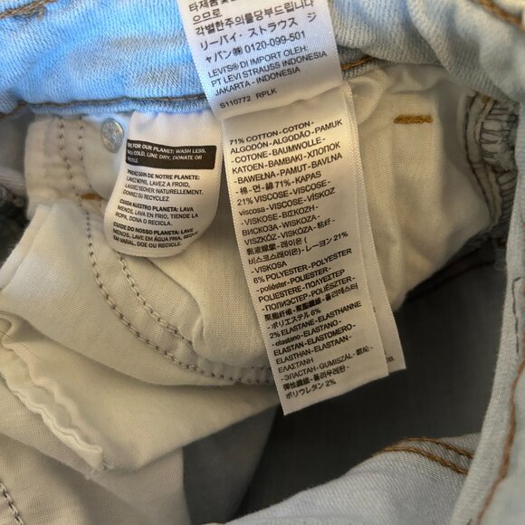 Levi's Women's Light Wash 721 High Rise Skinny Jeans Size 25 - Picture 4 of 4